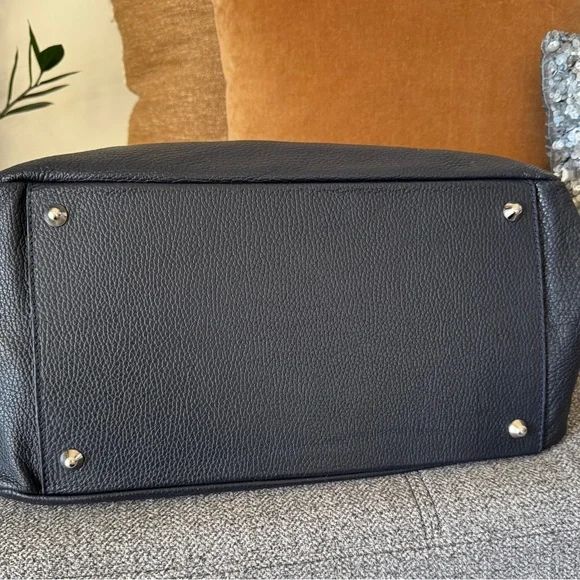 Mark & Graham- Navy Elizabetta Pebbled Leather Tote - Picture 4 of 8